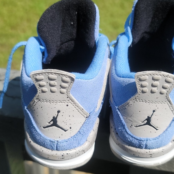Jordan 4 size 10c - Picture 3 of 4